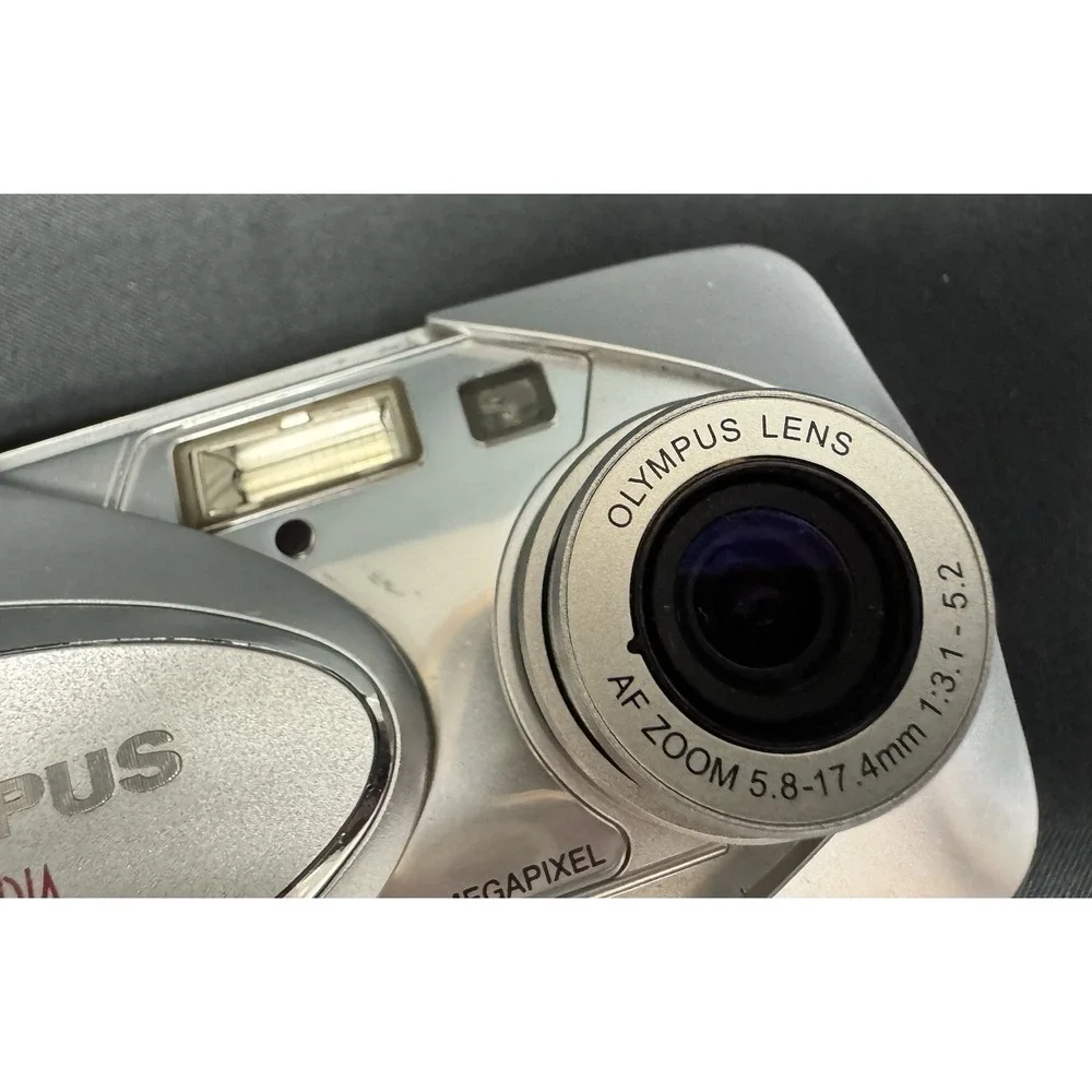 Olympus Camera D-580 Zoom 4.0MP Digital Camera Silver Tested WORKS